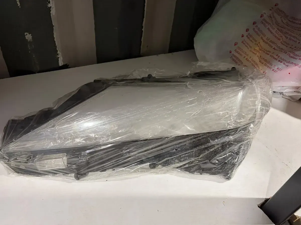ფარის მინა TOYOTA Camry 2019-2024 1