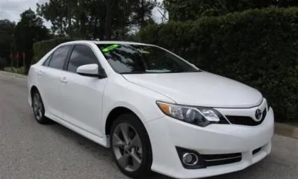 TOYOTA Camry 2013 იშლება ნაწილებად 1