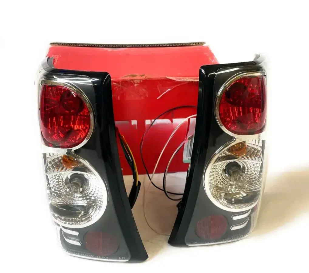 Tail light JEEP Grand Cherokee 1999-2004 1