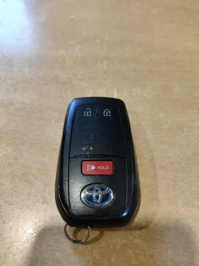 გასაღები TOYOTA Sienna 1