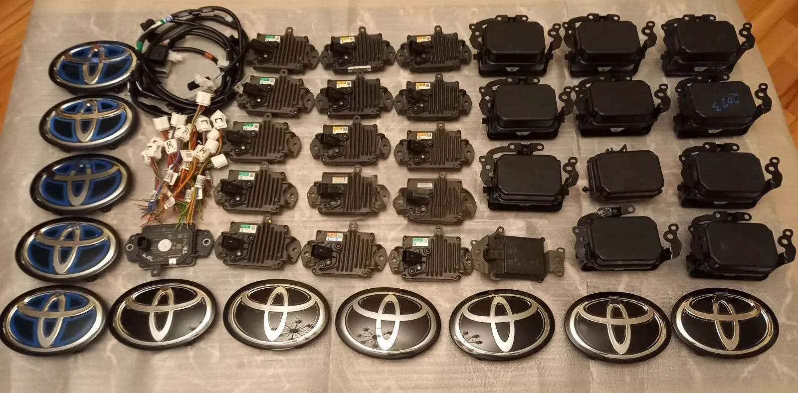 დისტრონიკი TOYOTA Camry 2018-2026 1